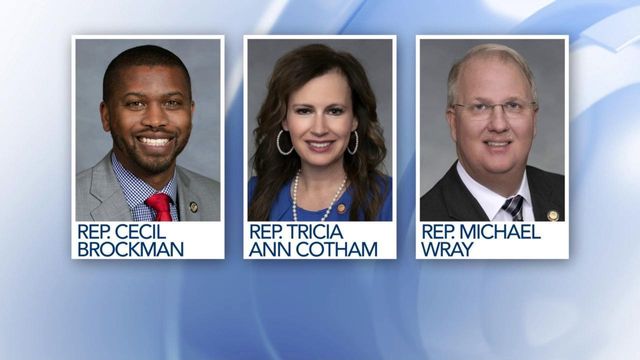With some Dems absent, Republicans are able to override veto, lift requirement for pistol permits