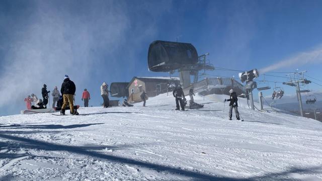 Beech Mountain vs. Sugar Mountain: Comparing NC's ski resorts