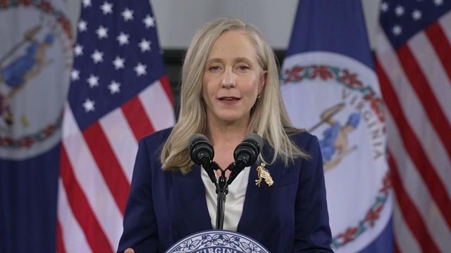 Democrats deliver response to Trump's State of the Union address